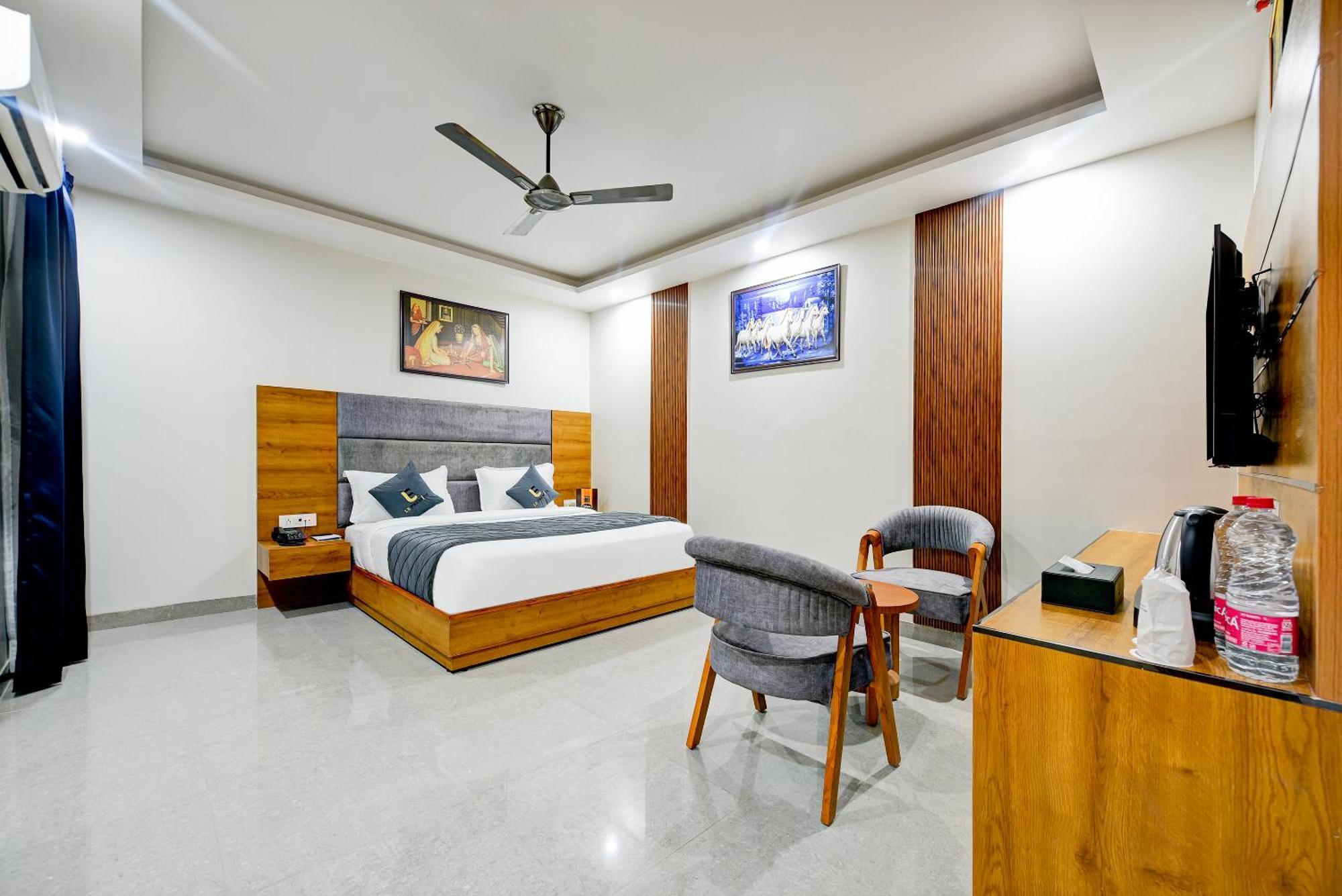 Airport Le Premier, New Delhi Hotel Exterior photo